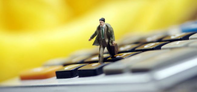财政部、银保监会:中小银行会计新准则转换可推迟一年执行 明确监管资本、信用减值安排
