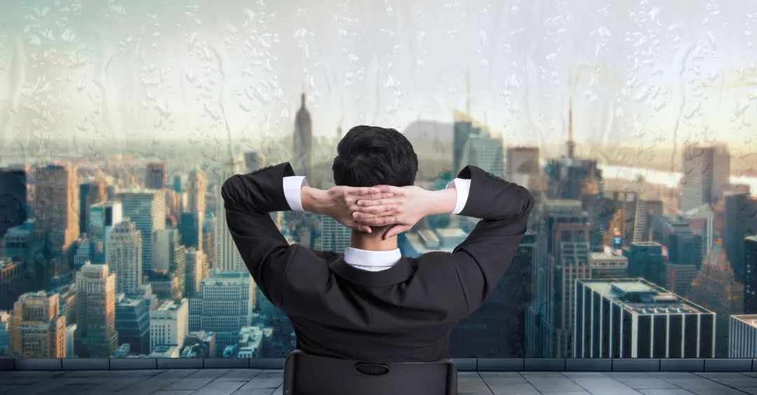 购房者被绕晕了,三四线城市房子还能买吗?专家贾康:别急着抛房